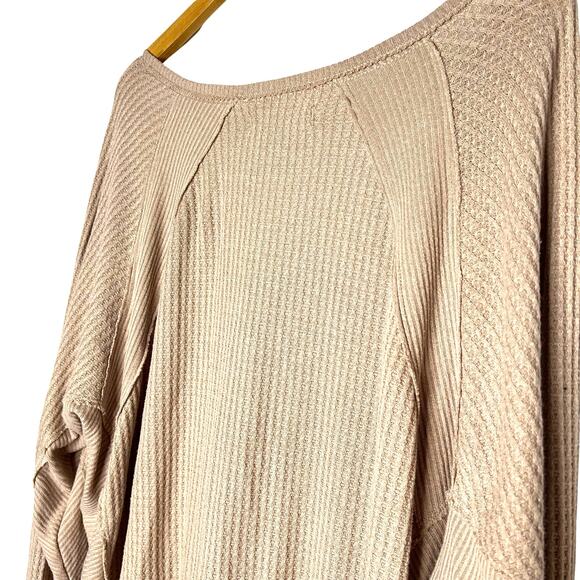 Free People We The Free Coraline Thermal Oversized Top Winter Bloom Blush Medium - Picture 10 of 13